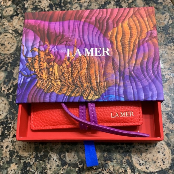 La Mer Stainless Steel Gua Sha Facial Massage Sculpting Tool NEW! NWOT - Picture 5 of 5